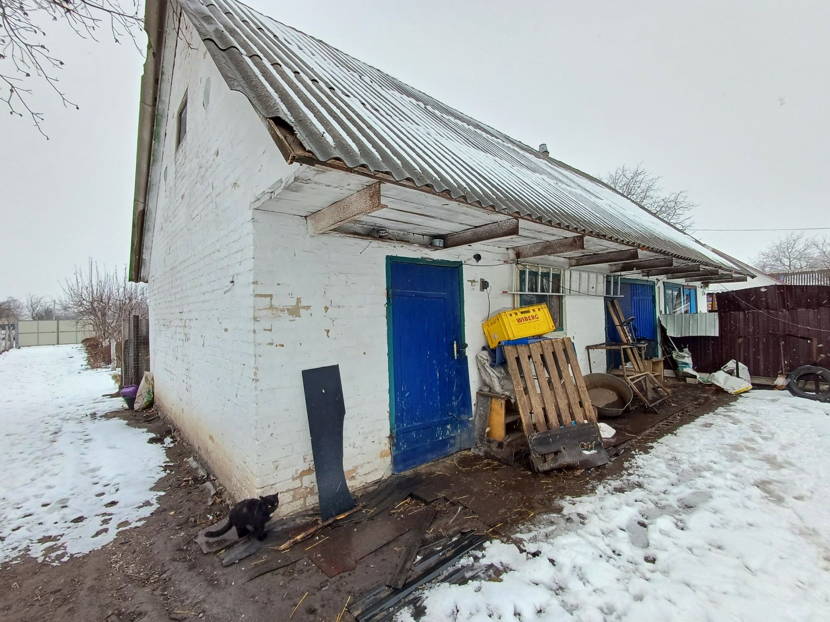 Терміновий продаж частини будинку.