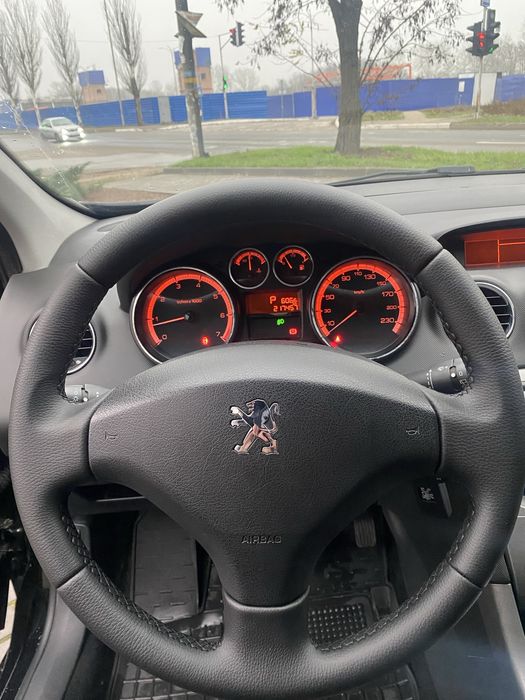 Peugeot 308/автомат/1.6