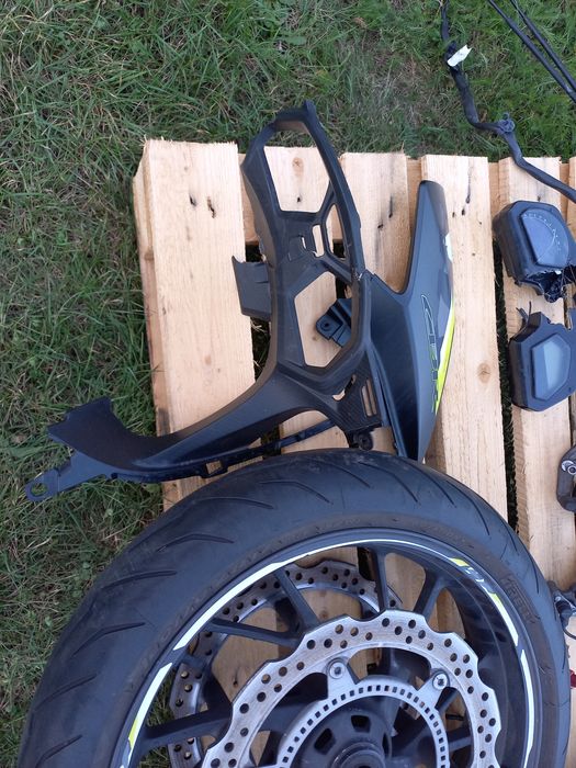 Honda cbr 650f silnik rama z dokumentami 16r. felga tarcze zaciski bok