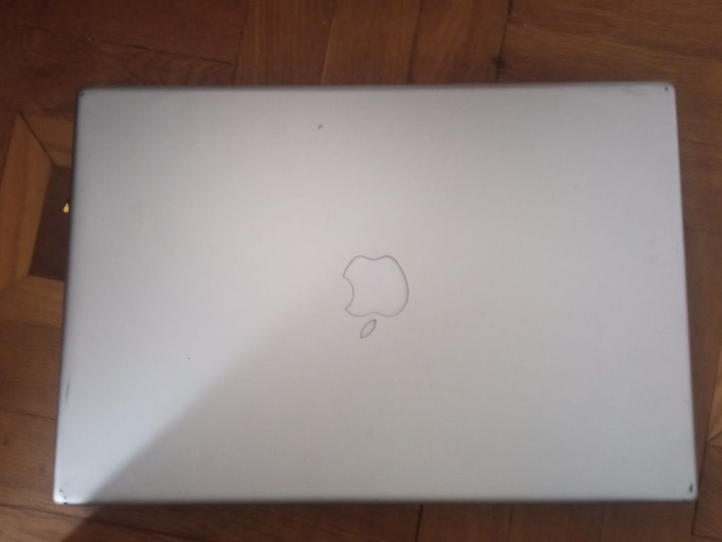 Лот MacBook a1226