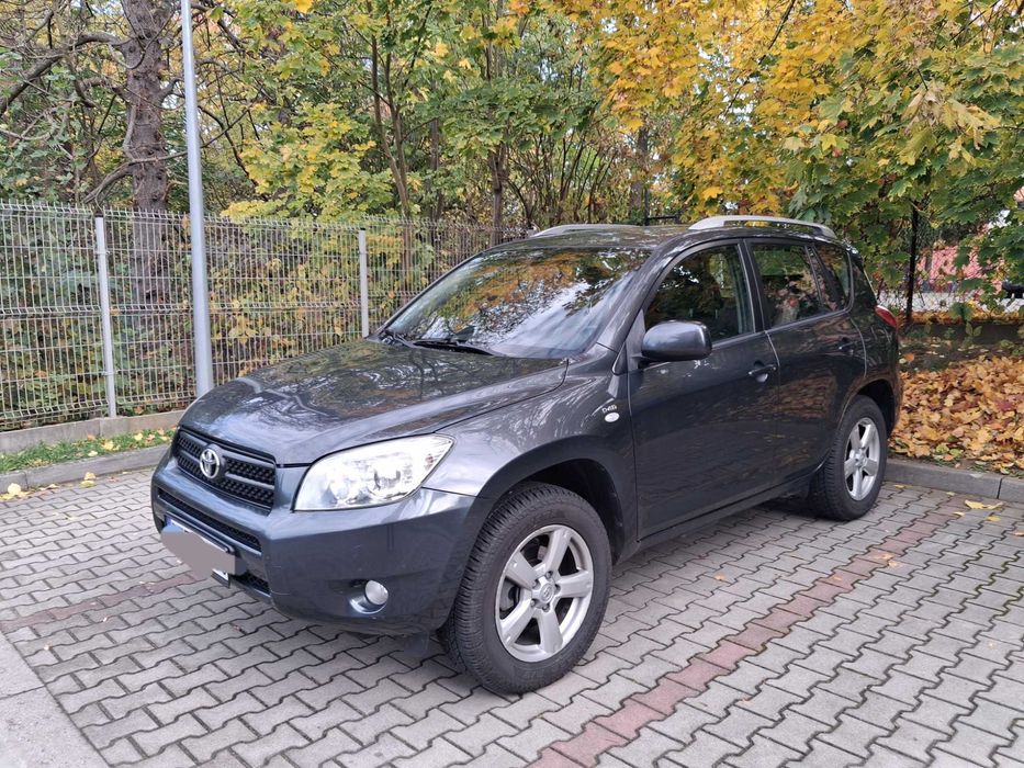 TOYOTA RAV4 2.2 D4D 136KM, stan bardzo bobry