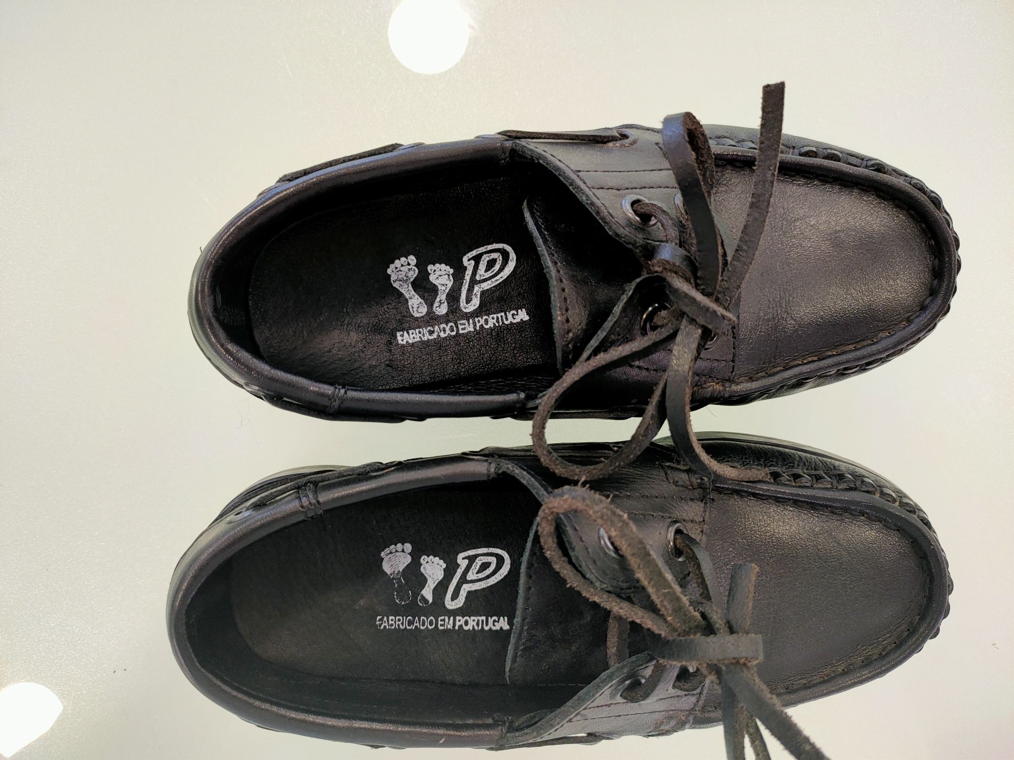 Sapatos vela pretos de criança