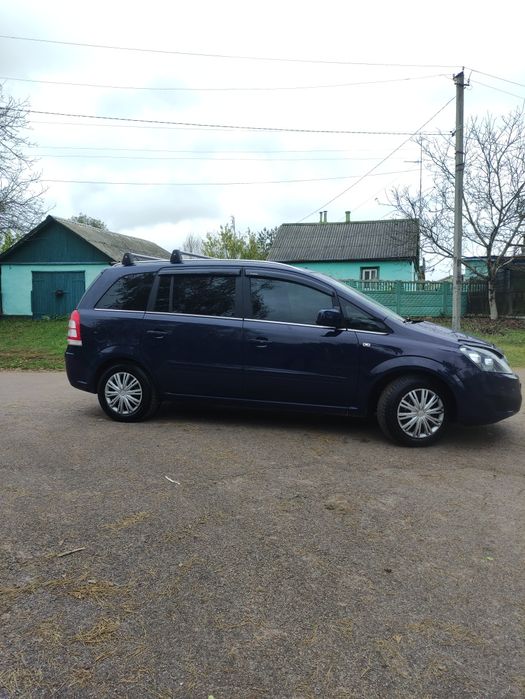 Opel Zefira B 2012 p 1.6 газ/бенз.