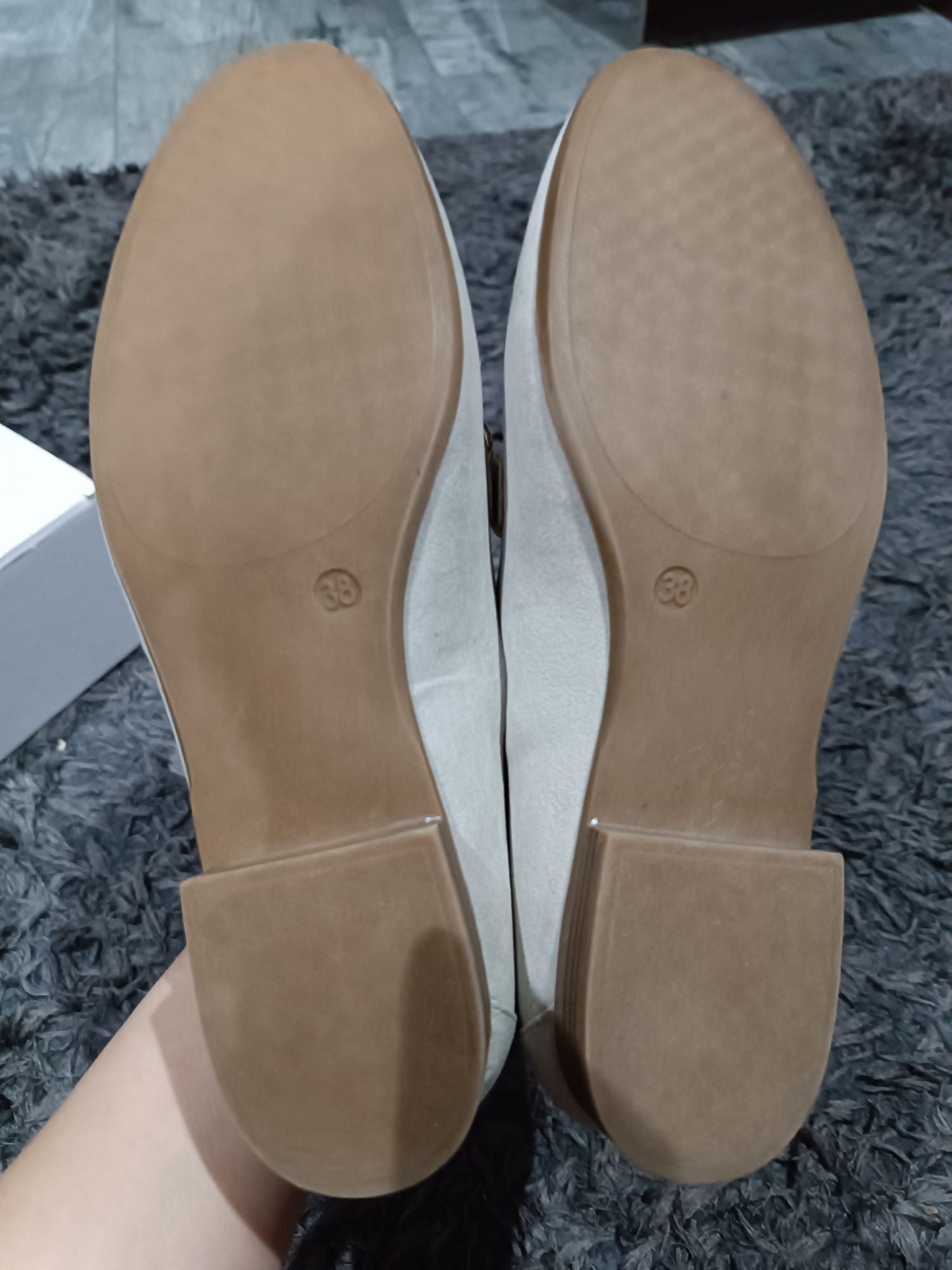Buty damskie zamszowe 39