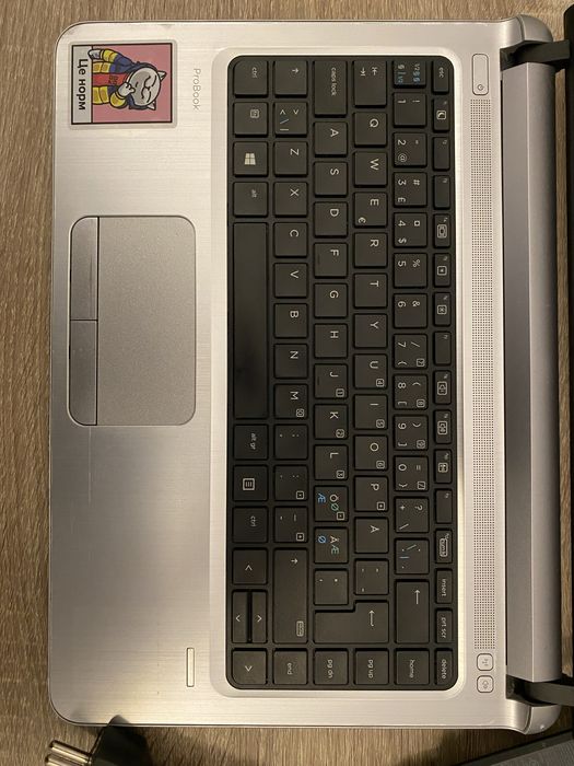 HP 430 G3 i3-6100/4gb/1gb video/128SSD + зарядка