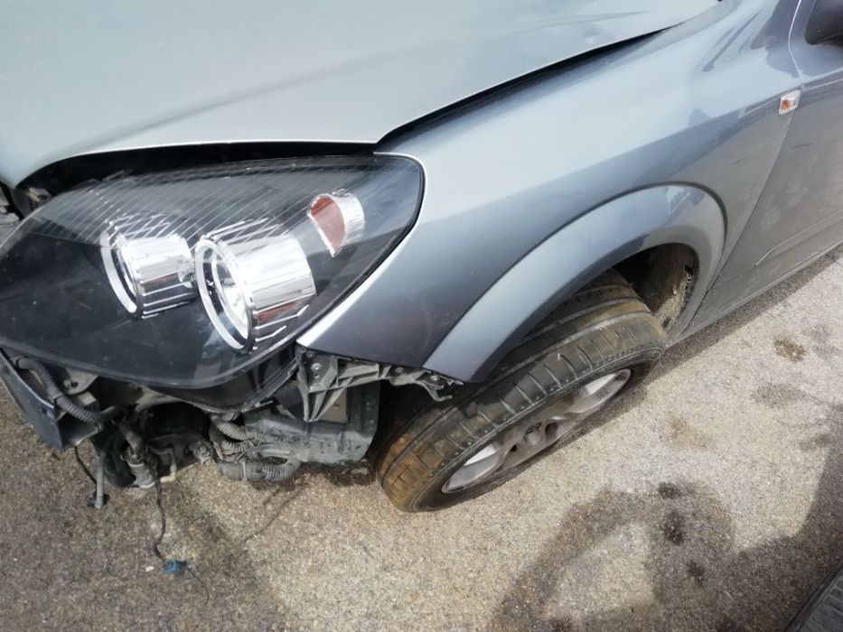 Material diverso mecanica/chapa-Opel AstraH Caravan2005 1.7CDTI100cv