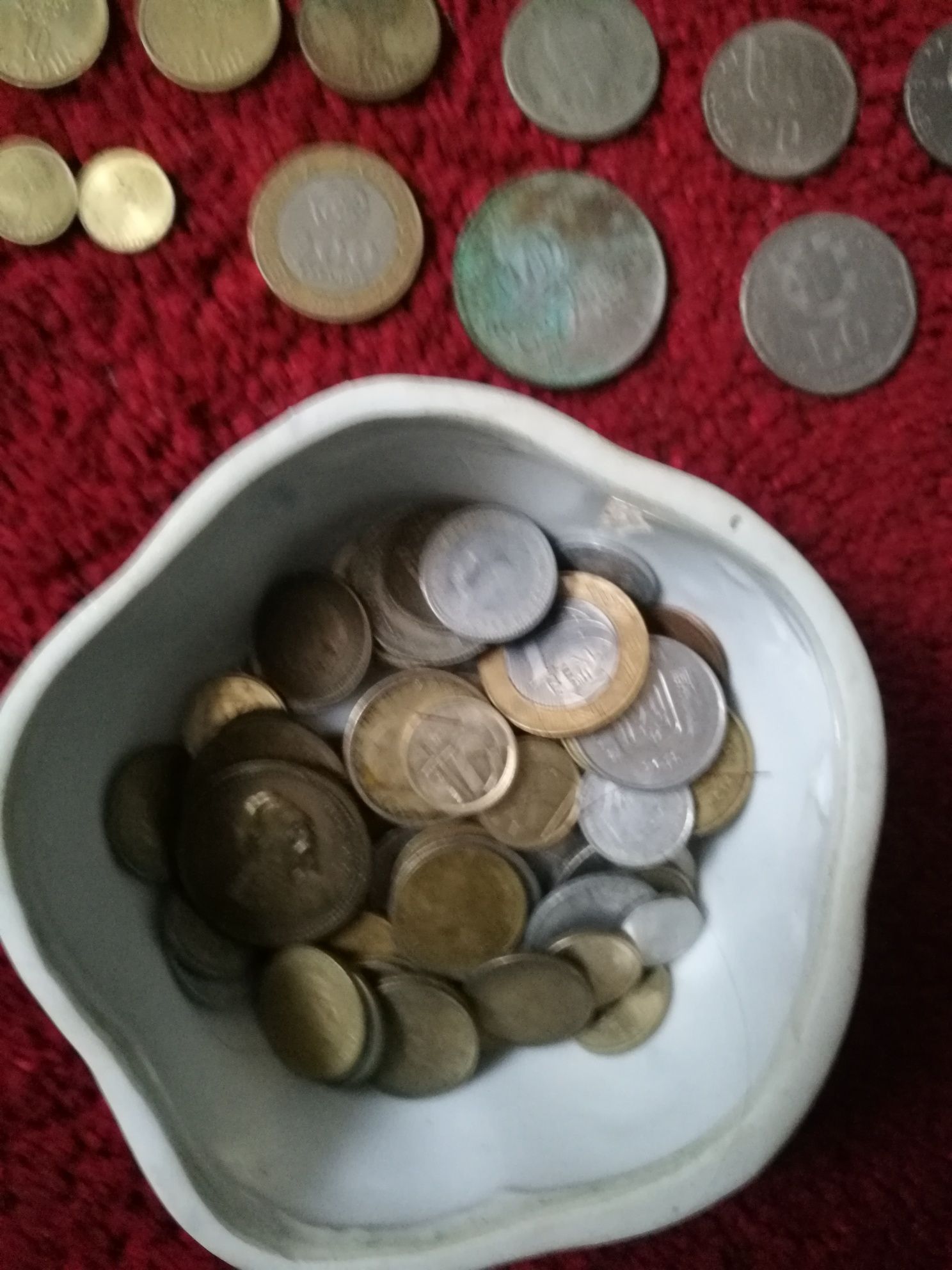 Lote de várias moedas portuguesas e estrangeiras