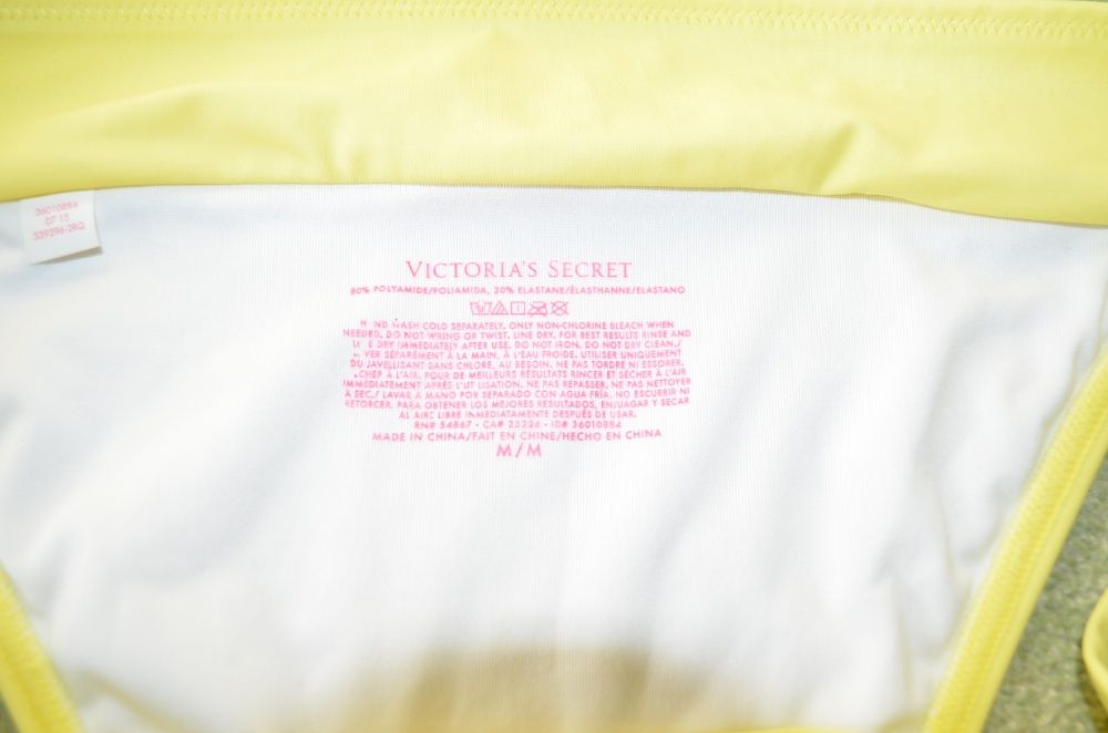 Плавки Victoria s Secret. размер М