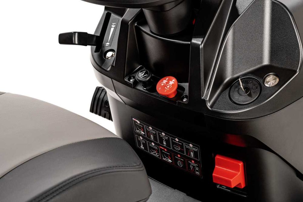 Traktor Cedrus C-Trac 93HC Premium 2-cylindry 17Km pompa Hydrostat