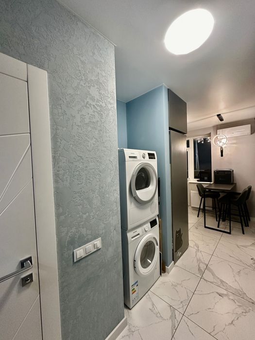 Продам повноцінну 2к квартиру з сучасним ремонтом