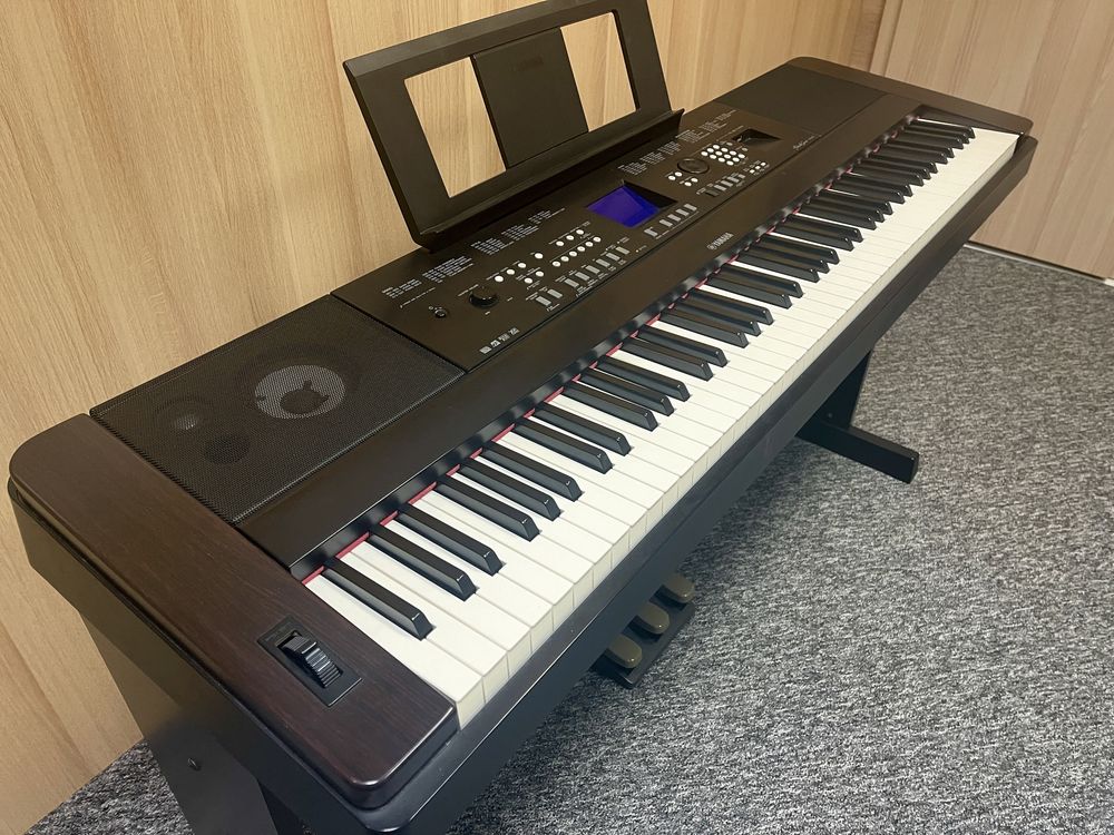 Yamaha DGX 650 pianino  keyboard