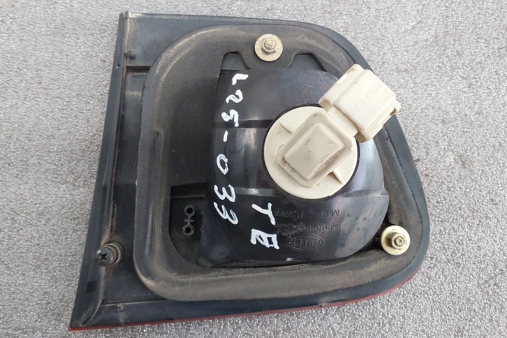 Farolim da mala esquerdo SEAT Ibiza II (6K1)