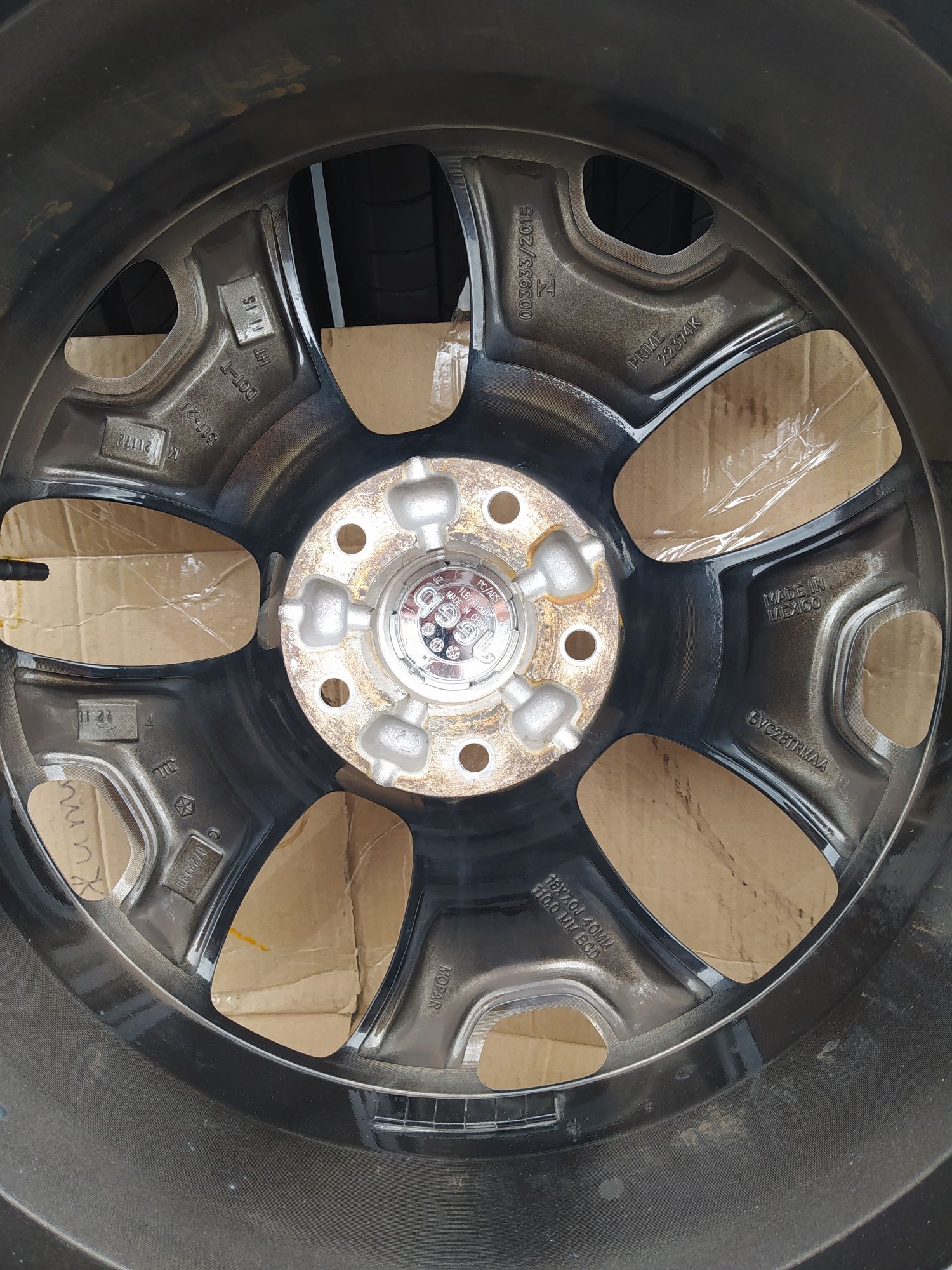 Диски JEEP Compass Renegade 18(5*110)+225/55/18 Vredestein шини літні