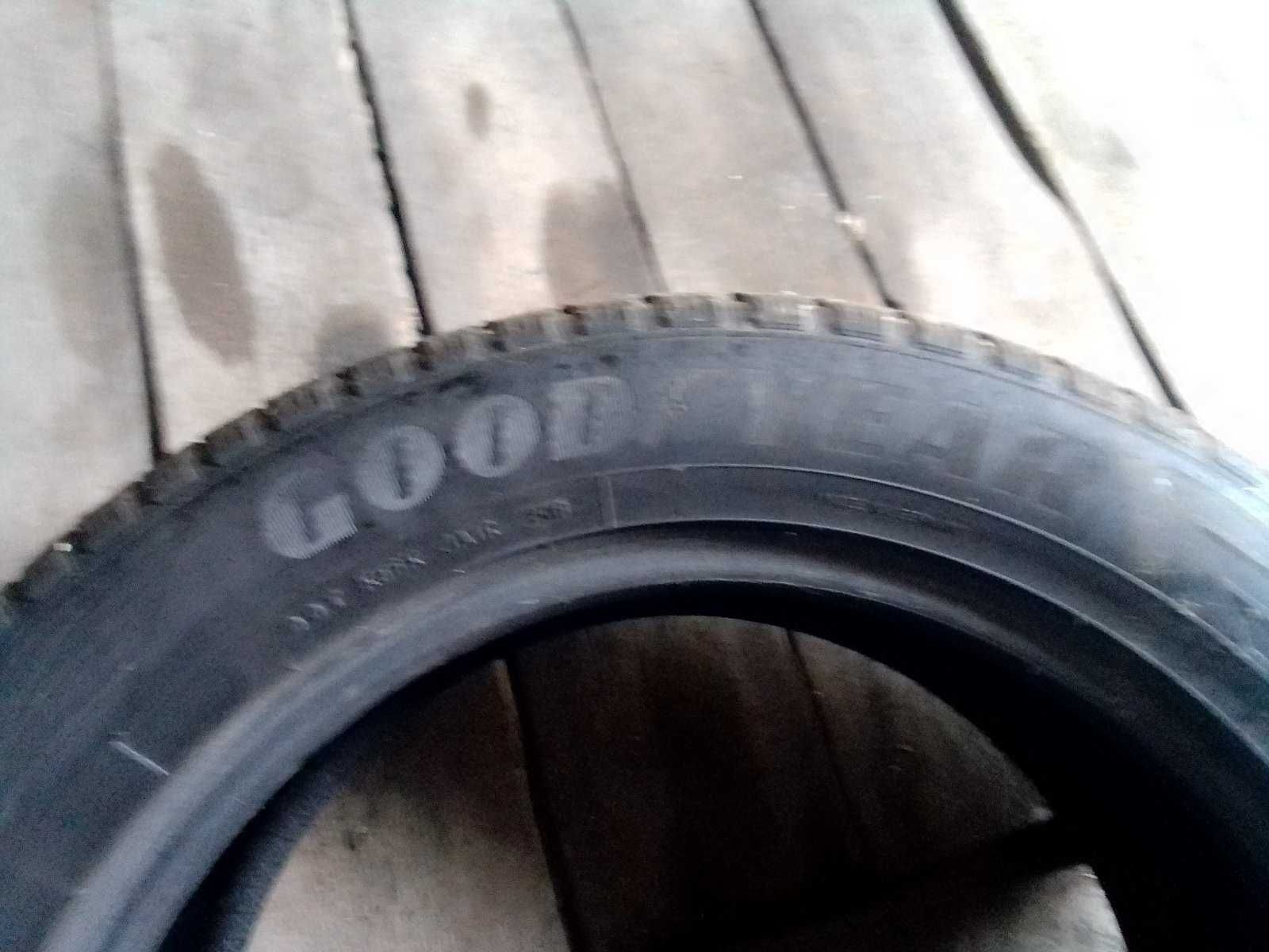 Продам шины Goodyear 285/50/20