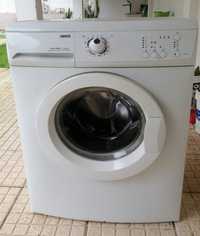 Maquina de lavar roupa Zanussi