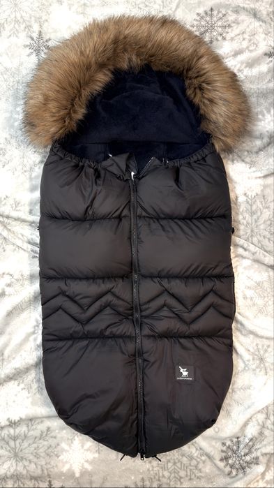 Śpiworek dzieciecy Cottonmoose North z mufką - czarny