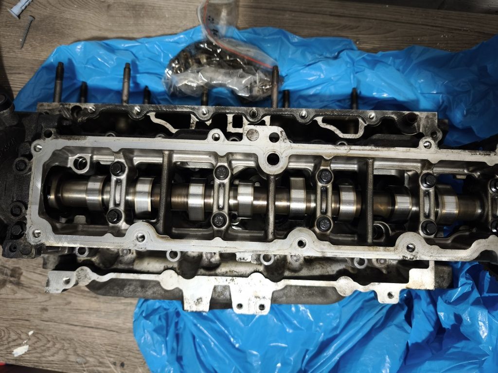 Głowica 1,6 HDI 8V
