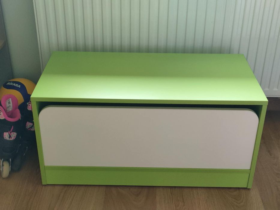 Komplet mebli do pokoju dziecka