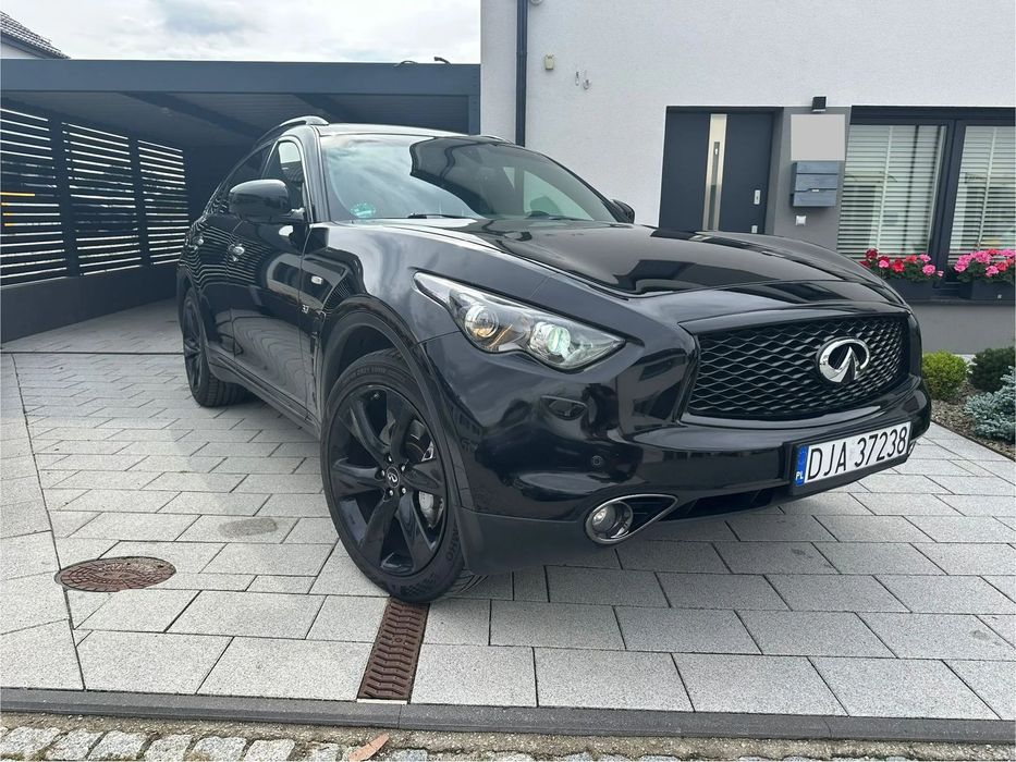 Infiniti QX70 S 3.7 Premium Black Edition