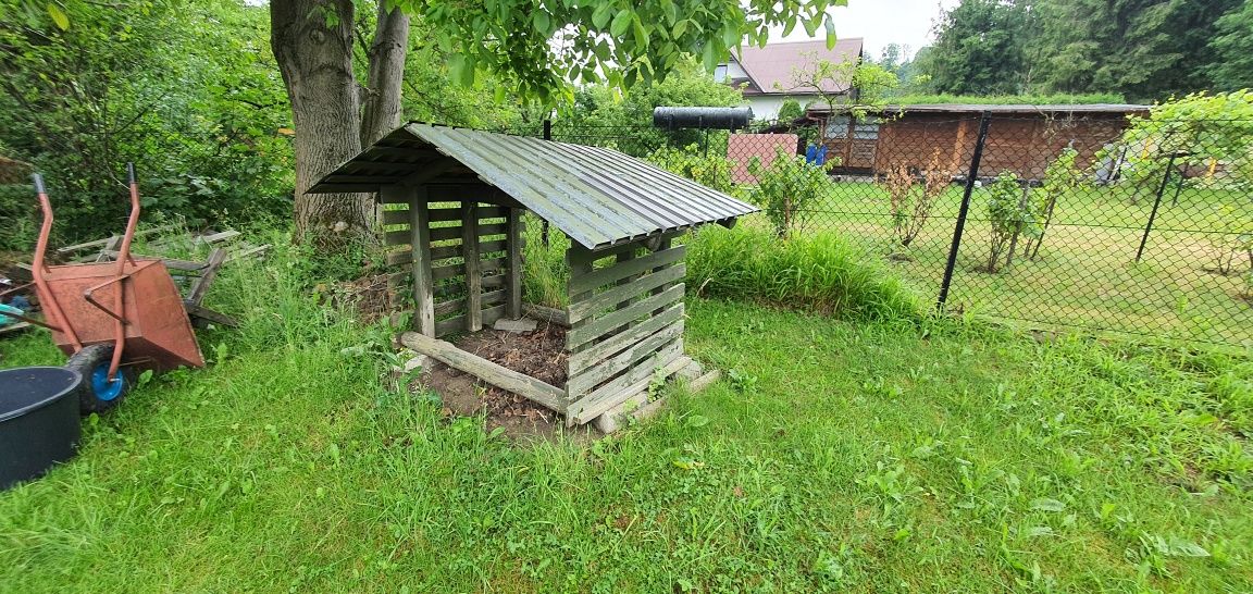 Zadaszenie zagroda owce kury kaczki