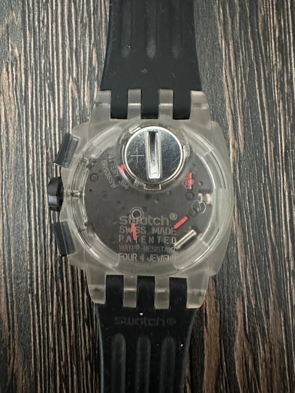 Швейцарские часы Swatch SUIK400