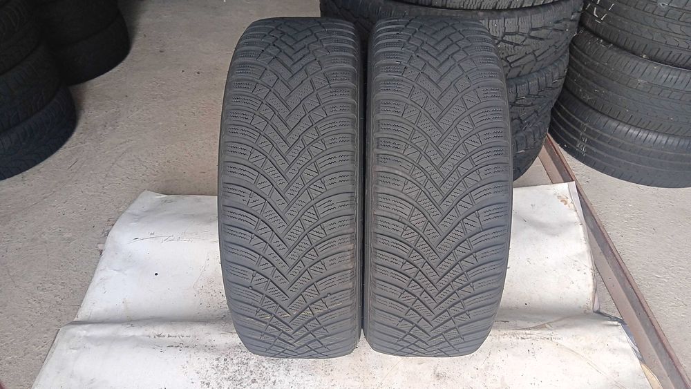 215/55/17 Hankook winter icept