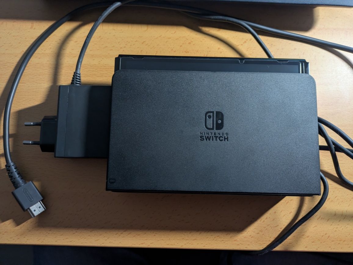 Nintendo Switch Oled + Jogos e Acessórios