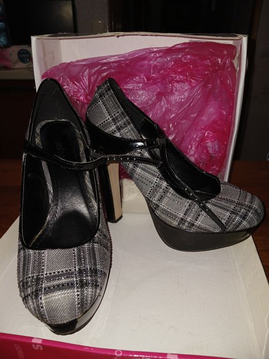 Туфлі жіночі, 38 розмір