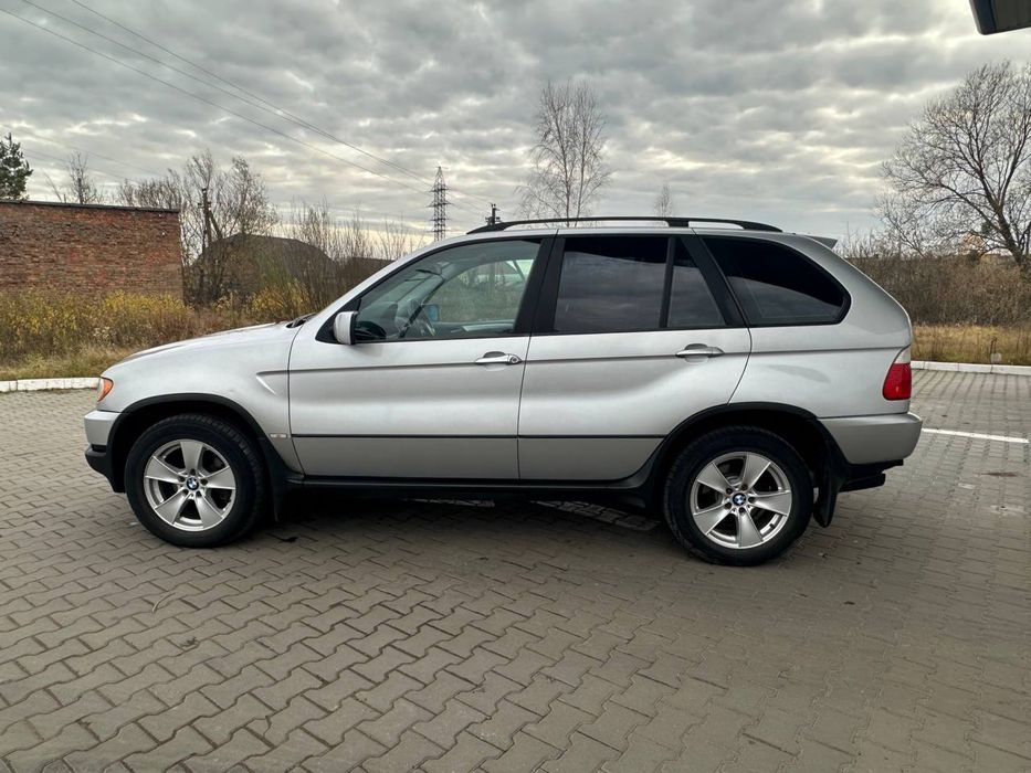 Продаю авто BMW X5