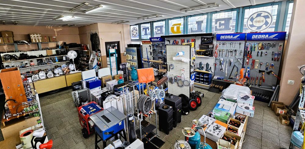 Przedsiębiorstwo Handlowe z art. elektrotechnicznymi i lokalem 140,4m2