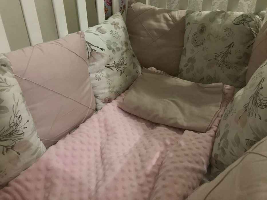 Бортики для дитячого ліжка