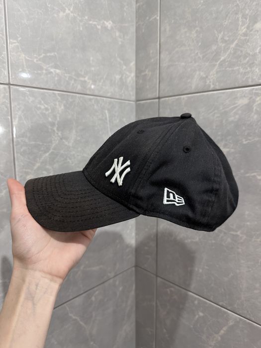 Кепки New Era та OBEY