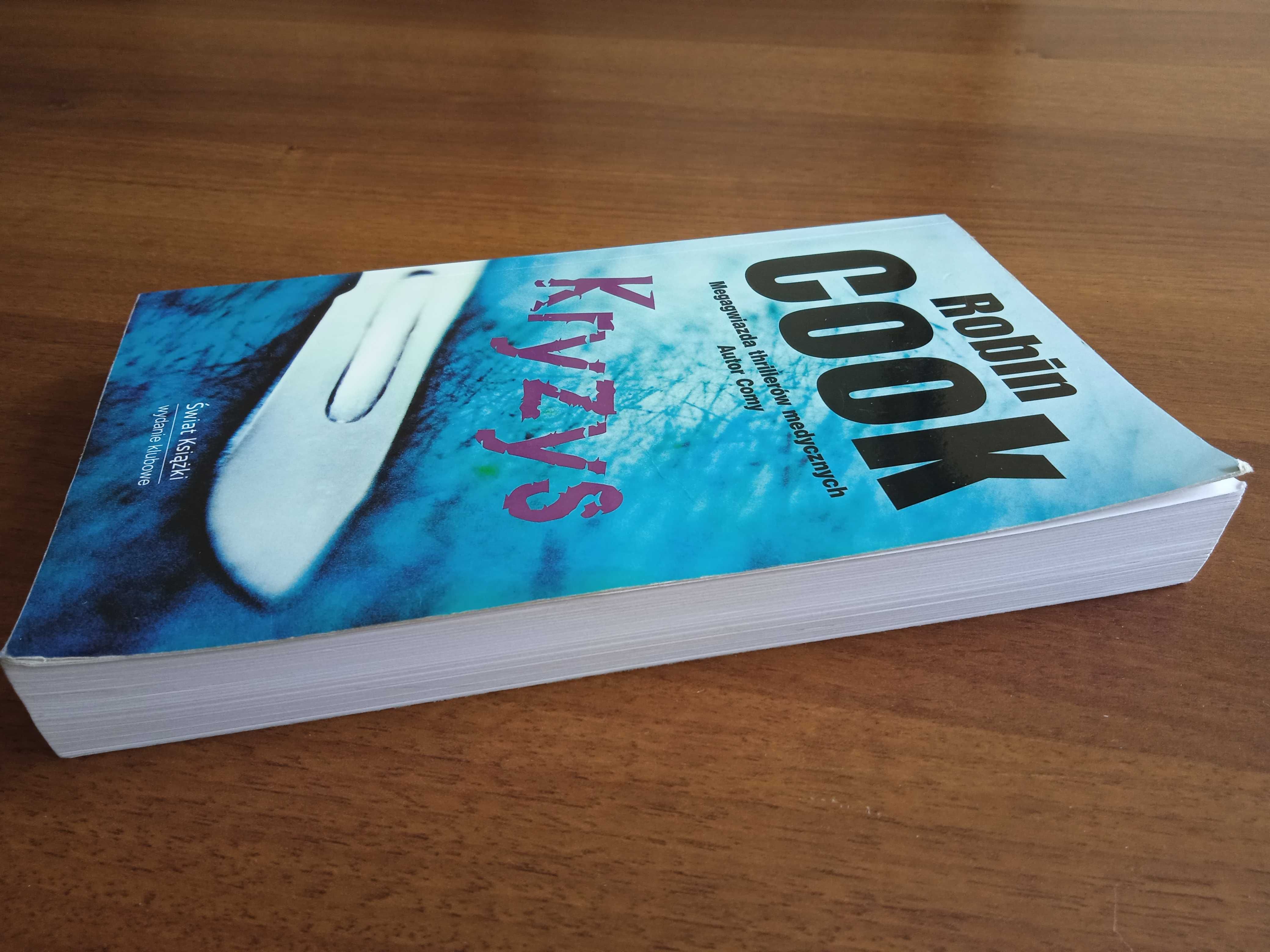 Kryzys, Robin Cook, powieść, thriller medyczny