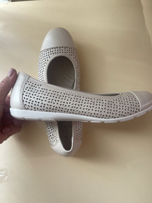 Балетки кожаные женские