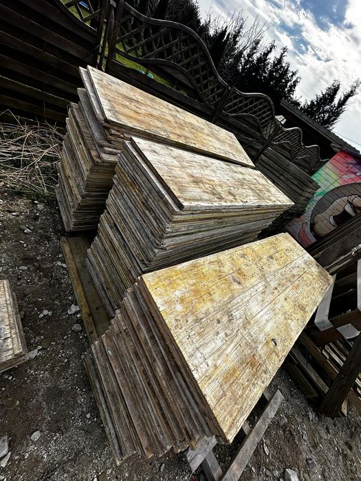 Sprzedaż:Płyta szalunkowa, sklejka na wieńce!Szalunki stropowe!Stemple