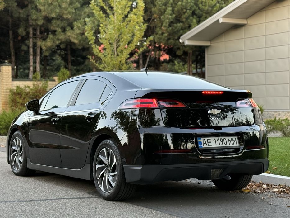 Продам Chevrolet Volt 2014 Plugin Hybrid