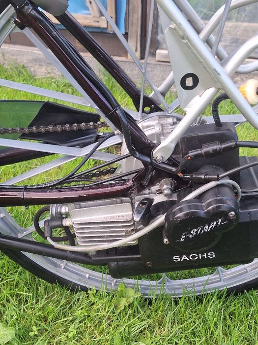 Rower Sparta z silnikiem spalinowym sachs