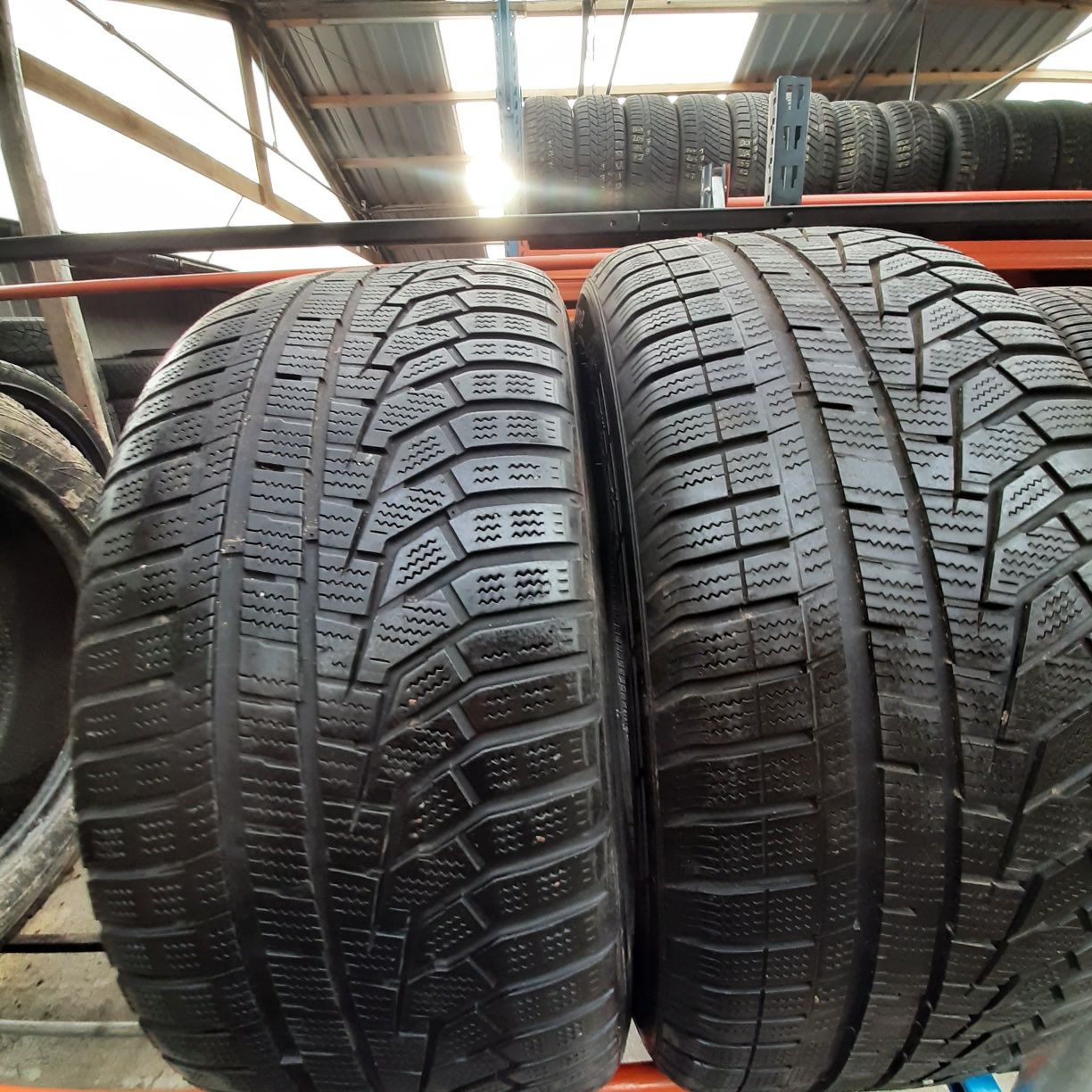 Opony Zimowe Hankook 245/50R18 104V