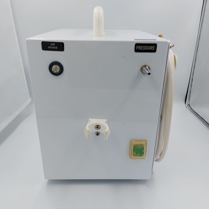 Пневматичний професійний небулайзер у вас вдома. Лікування бронхиту.