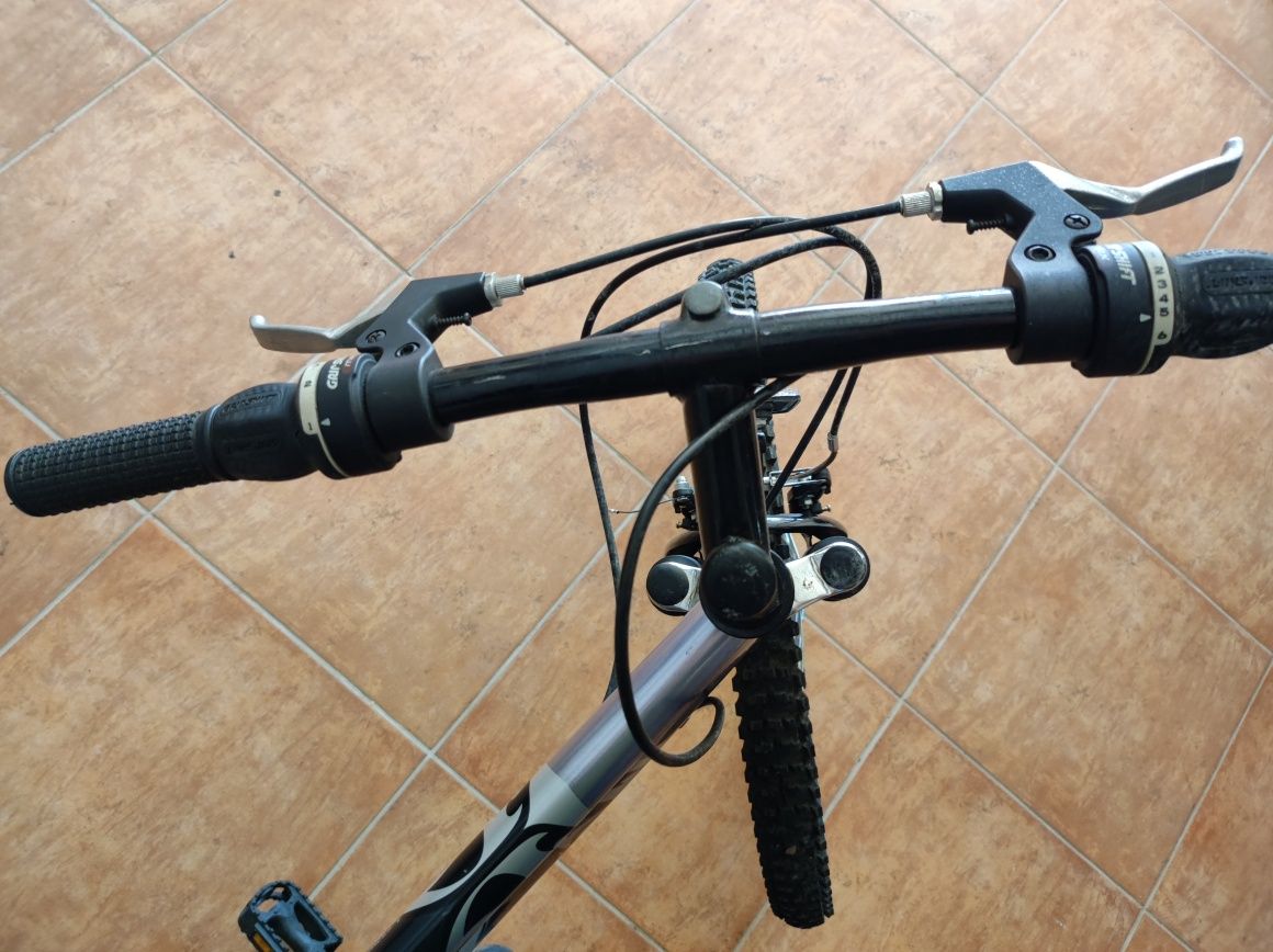 Preta e cinza kx bicicleta roda 26