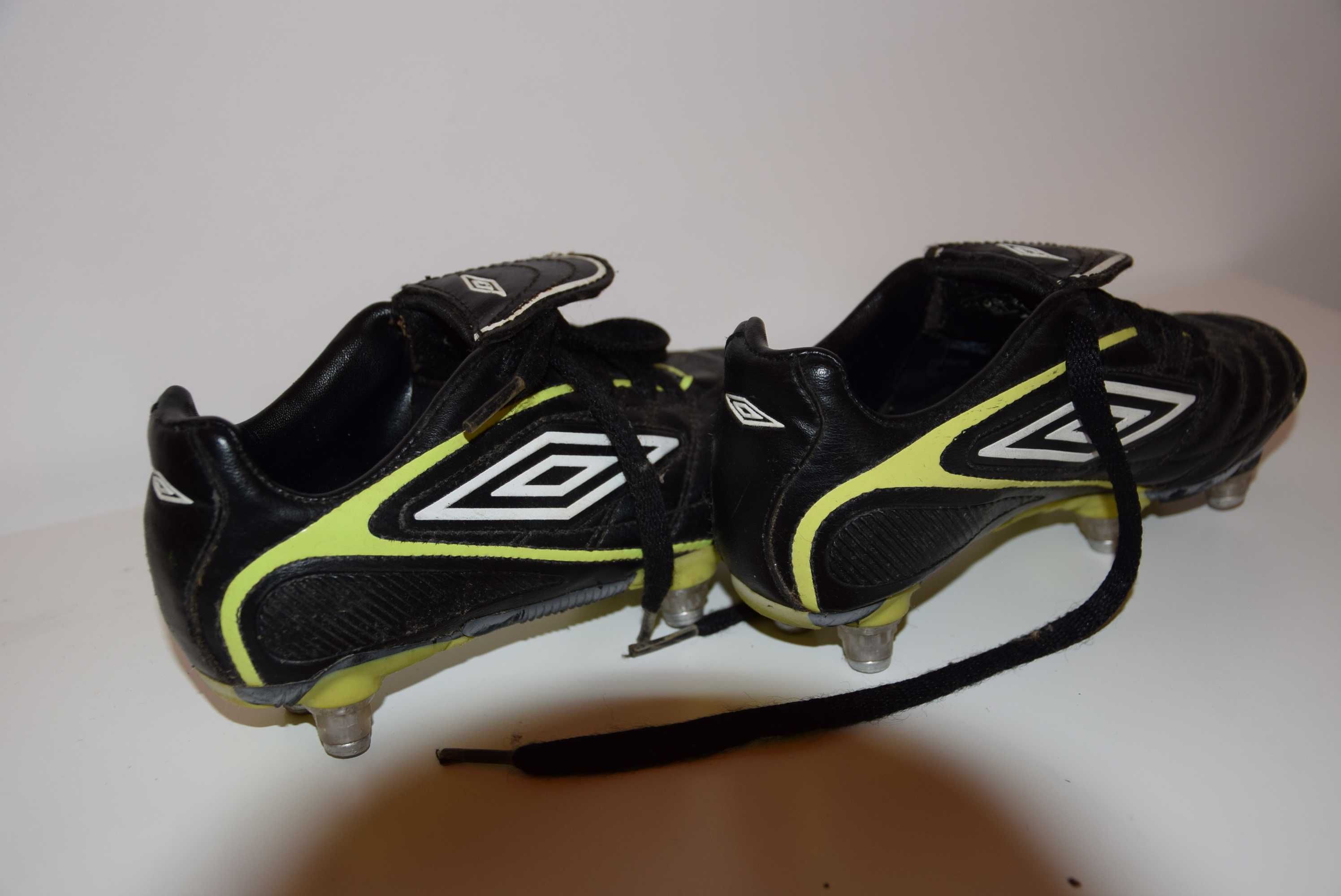 Buty korki dla dziecka 18 cm Umbro