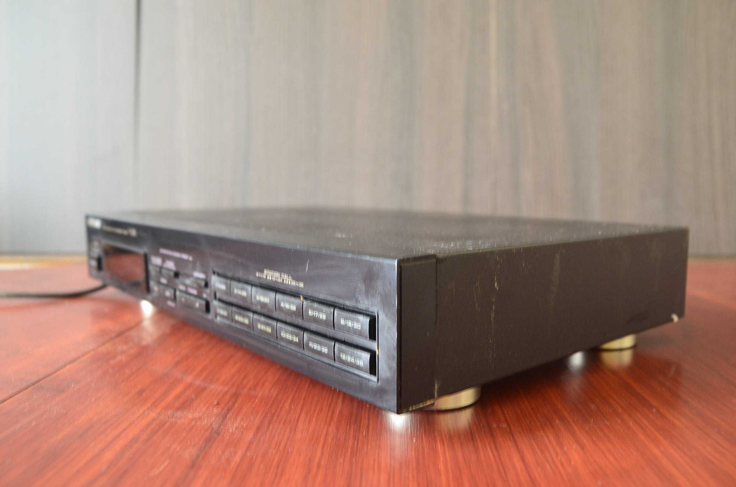 Rádio Pioneer  F-229 L