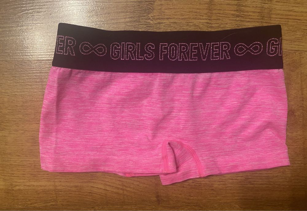 Sportowy zestaw majtki i stanik