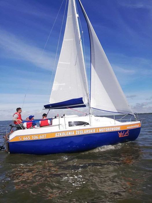 Jacht żaglowy z przyczepą sprzedam