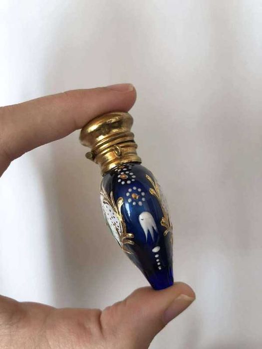 Pendente Garrafa Perfume Vidro Esmaltado Trevo Talvez Moser Século XIX