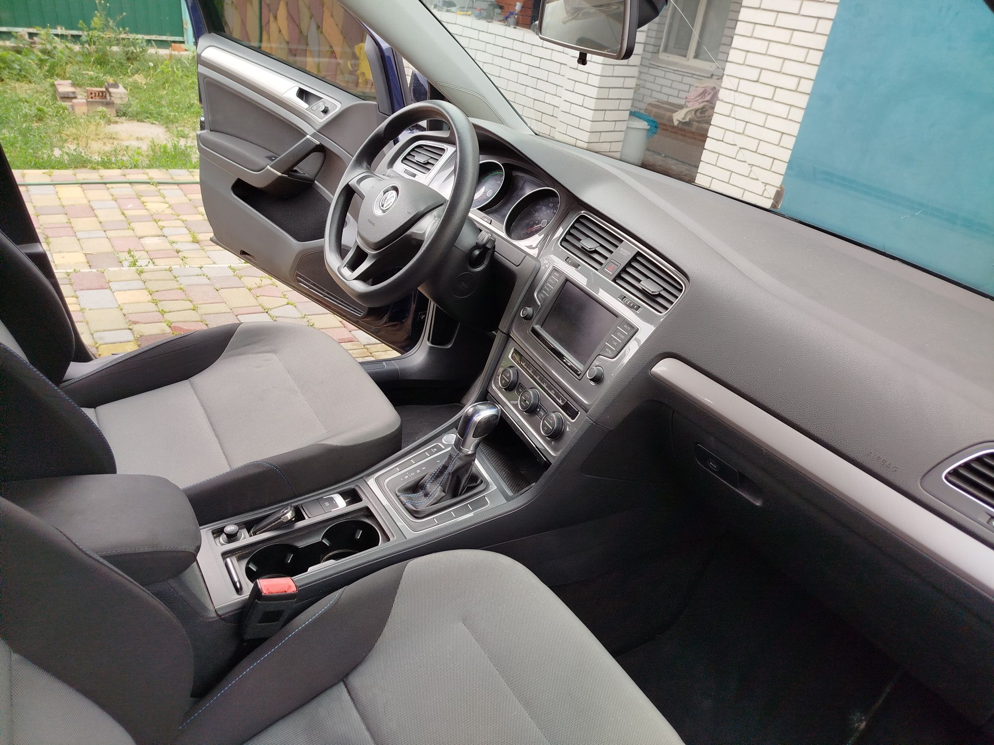 E-golf 2016 проезжает 150км