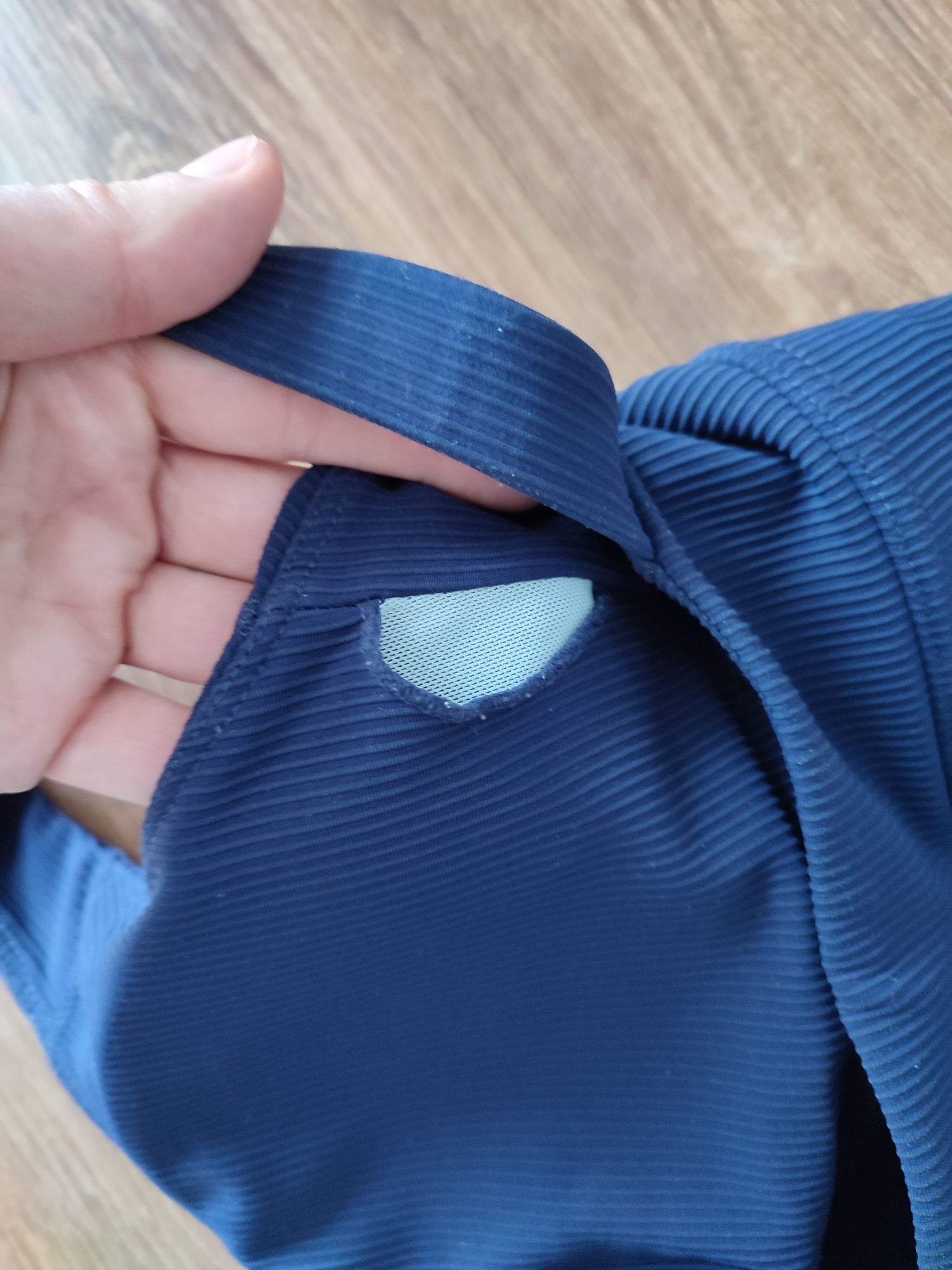 Top Lelosi , biustonosz Lelosi , top na siłownie , biustonosz sportowy