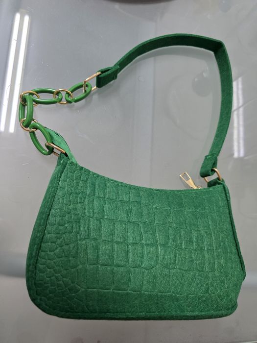 Mala feminina verde