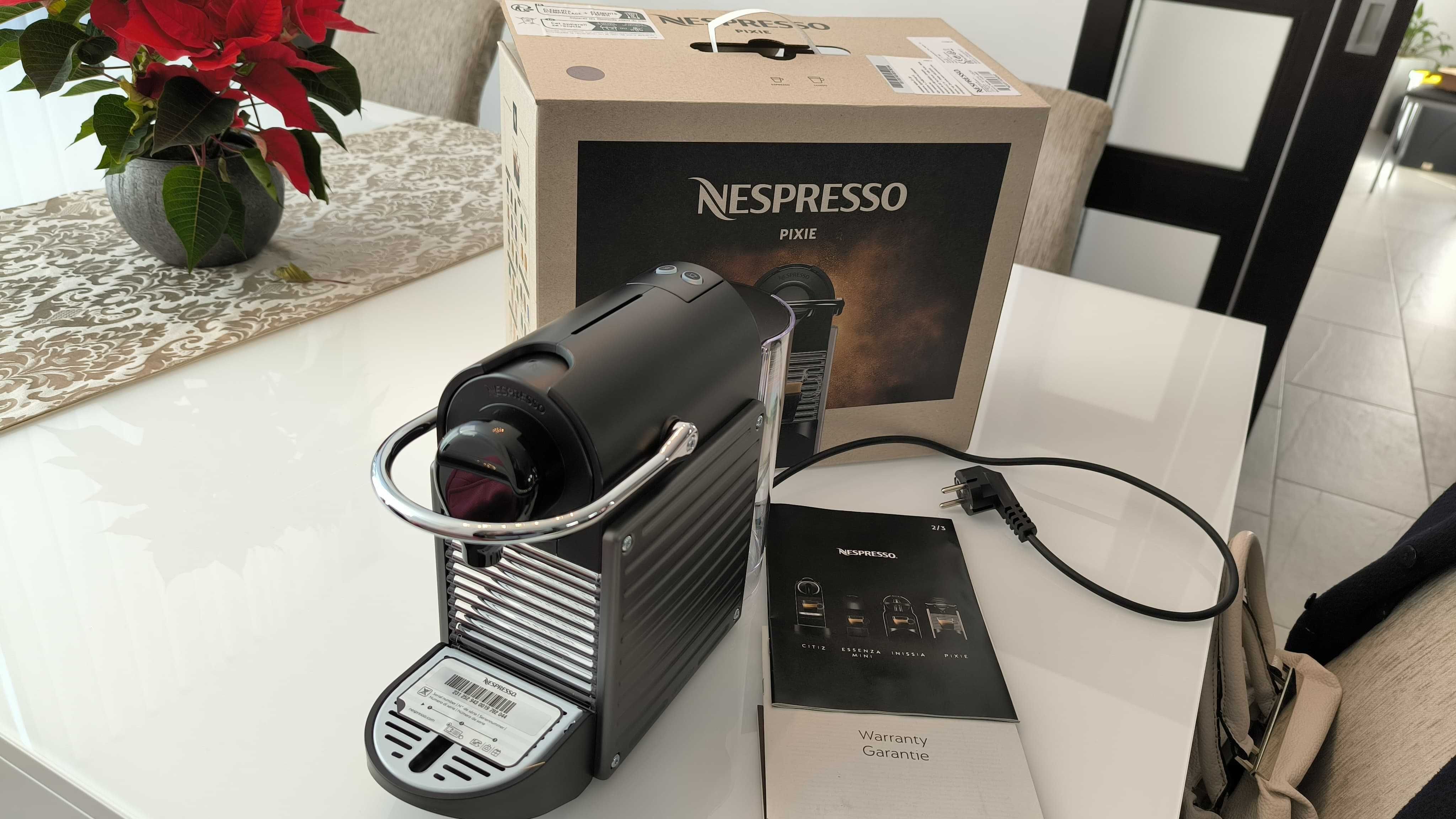 Máquina de Café KRUPS Nespresso Pixie NOVA