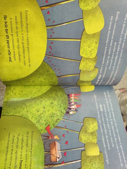 Livro "Histórias de sempre contadas hoje"